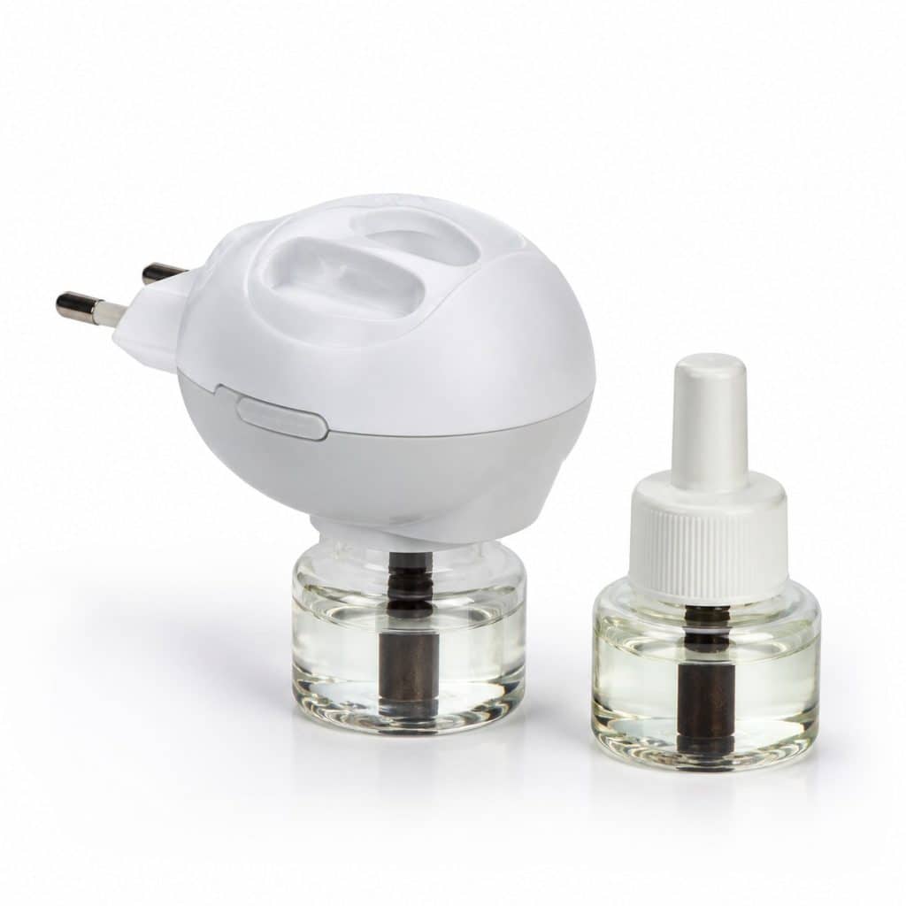 Diffuseur électrique anti-moustiques et recharges présenté seul