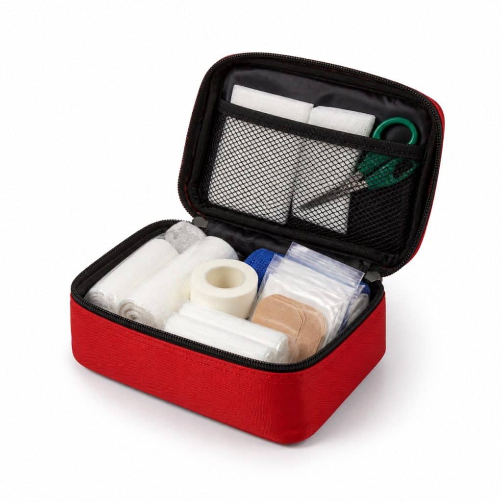 Kit petits soins premiers secours trousse présenté seul